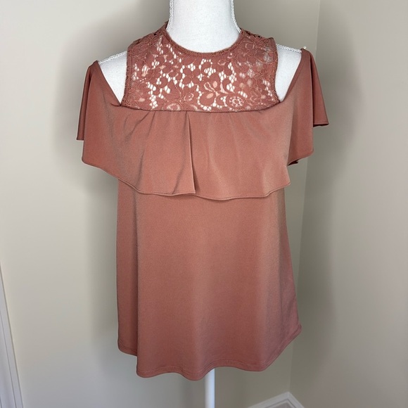 Express Cold Shoulder Blouse with Lace Insert in Light Mauve. Small - Picture 1 of 11